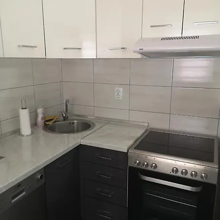 Apartment Stan Heba